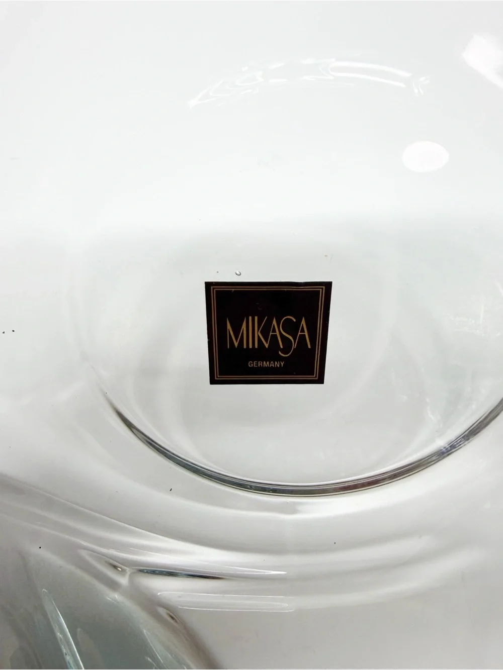 NEW Mikasa Tivoli 8” Textured Tulip Serving Bowl